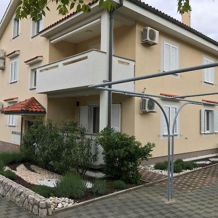 באסקה Apartment Dana מראה חיצוני תמונה
