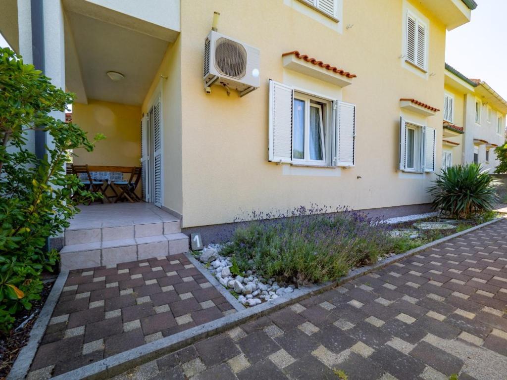 באסקה Apartment Dana מראה חיצוני תמונה